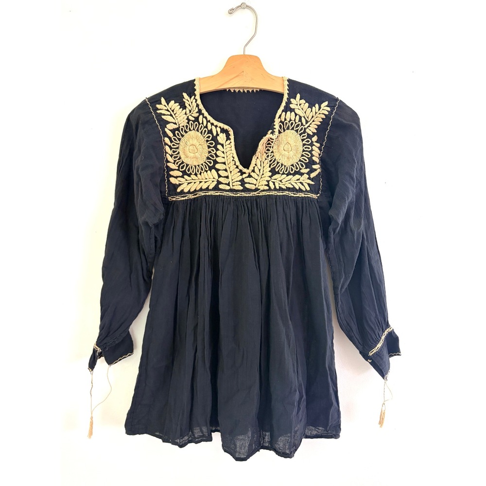 Vintage 70s Black Mexican Gauze Top Blouse Boho Medium Hand Embroidered Folk